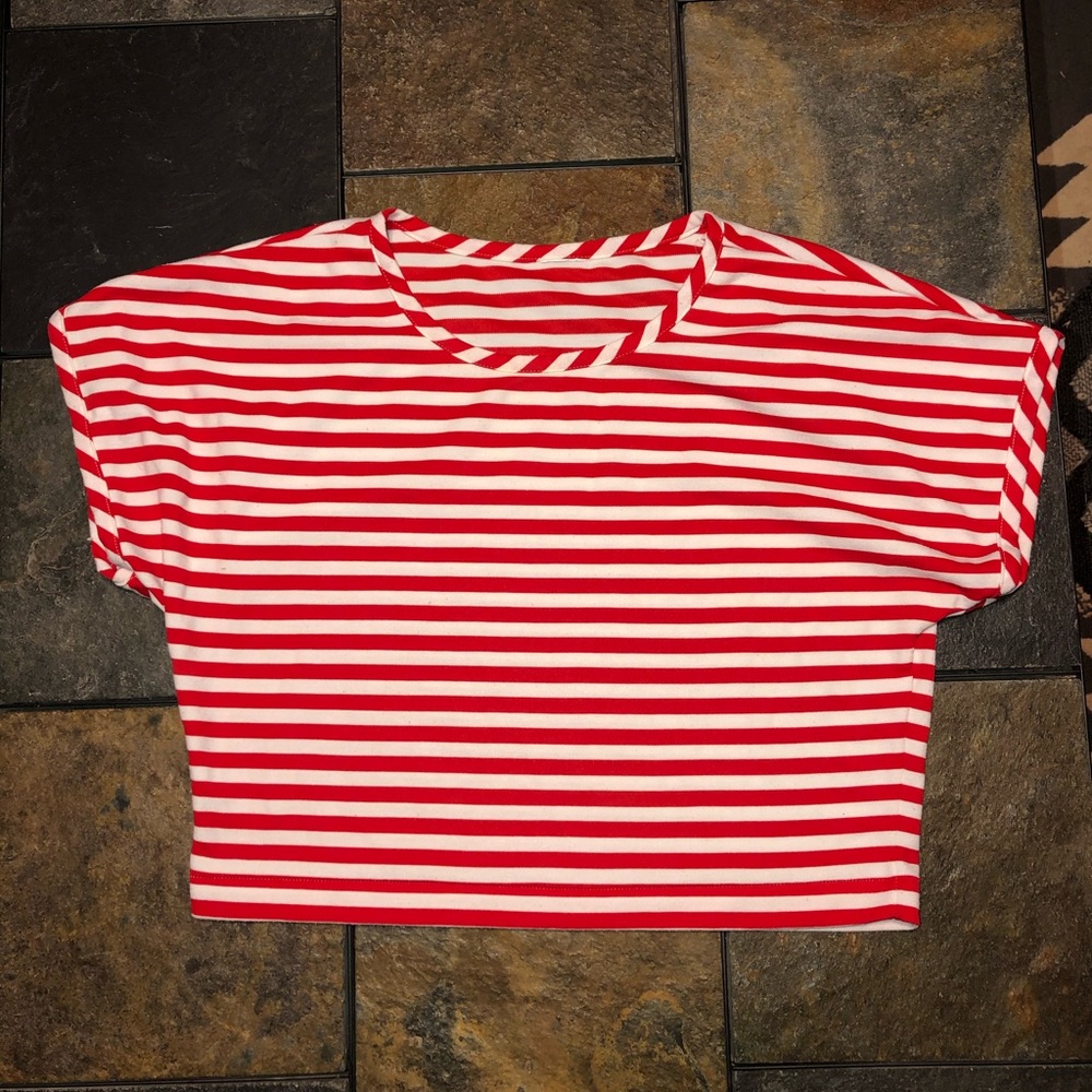 Cropped Tee
